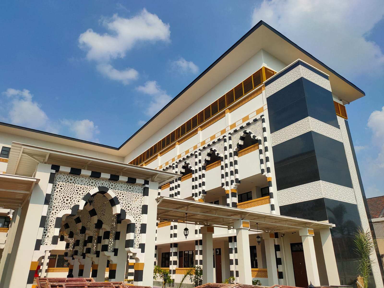 Ini Kisaran Harga Sekolah Islam Internasional di Bekasi